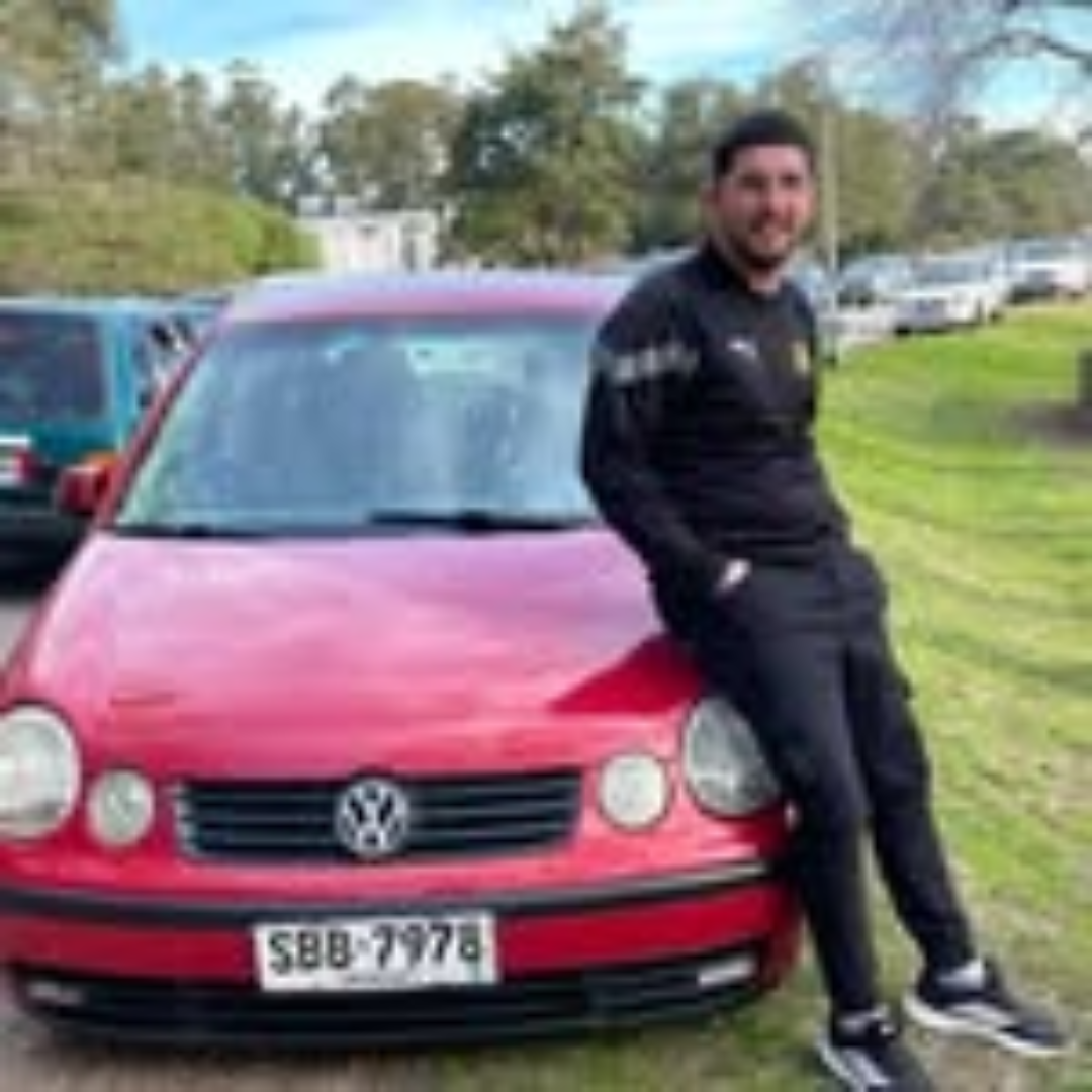 <em><strong>Marcos P.</strong></em>