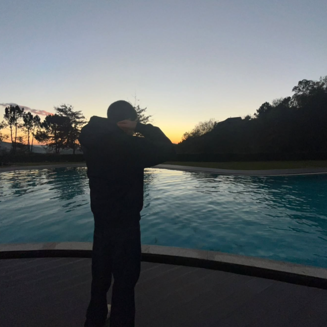 <em><strong>Samuel L.</strong></em>